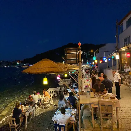 Giritli Meyhanesi & Butik 5* Karaburun (Izmir)