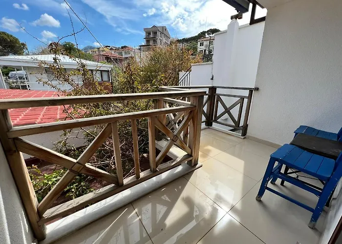 Hotel Giritli Meyhanesi & Butik Karaburun (Izmir)